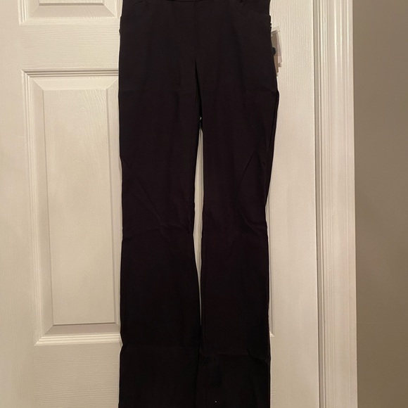Black dress pants size 2 - Picture 3 of 5